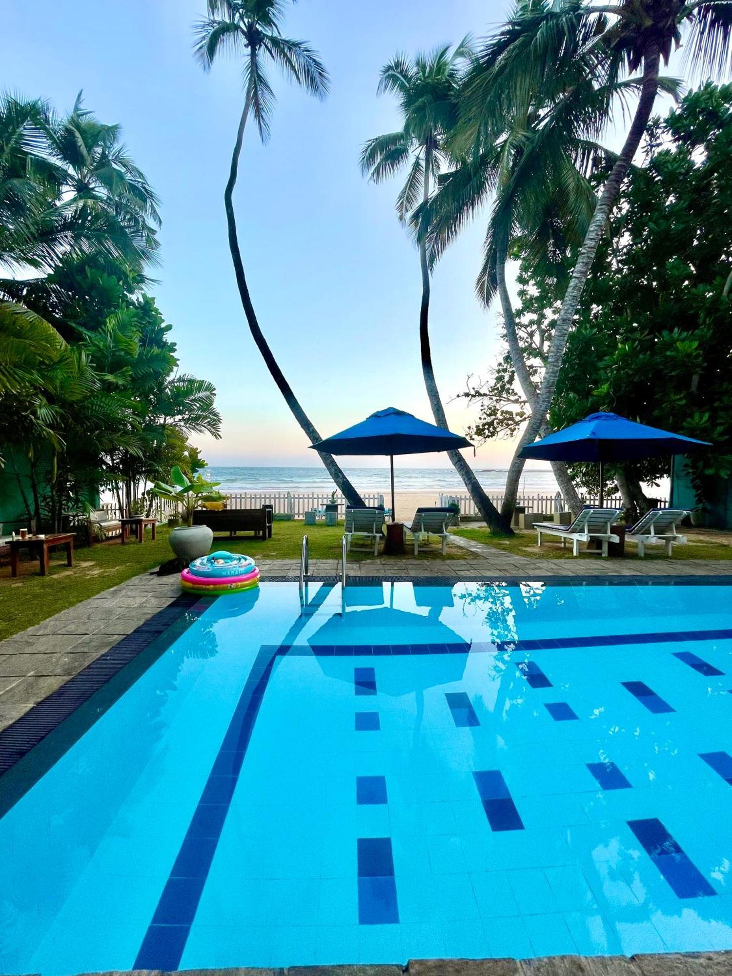 Smeralda Beach Hotel Dikwella Exterior photo